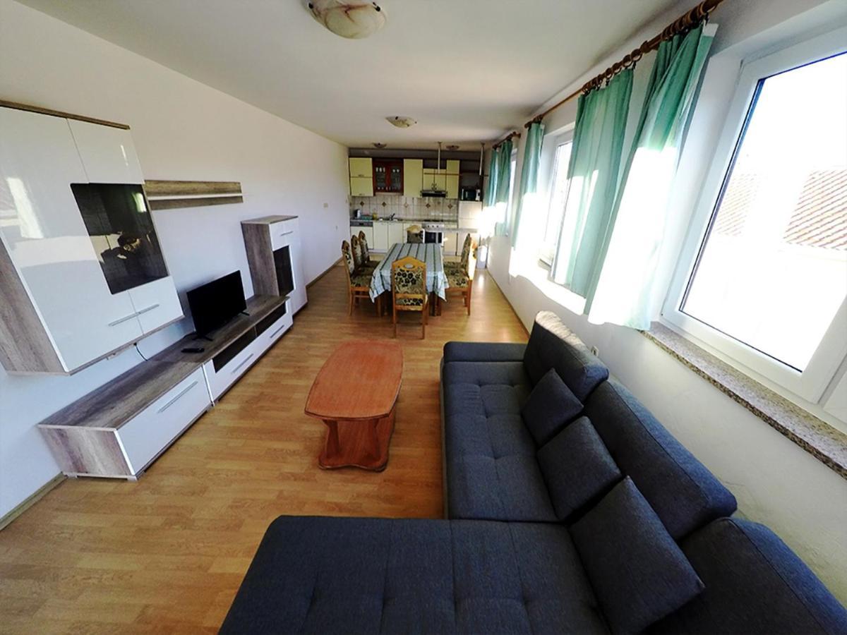 Apartments Piculjan Lopar Eksteriør bilde