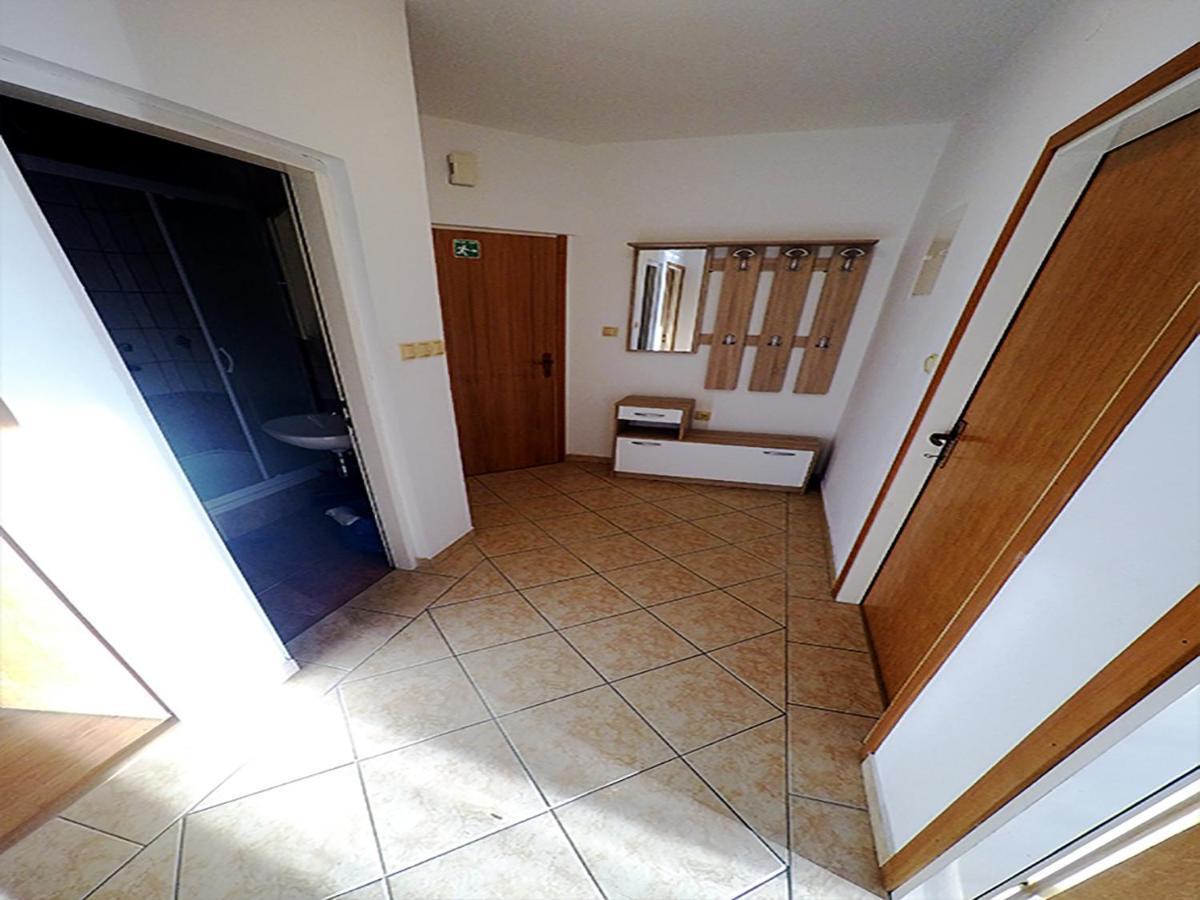 Apartments Piculjan Lopar Eksteriør bilde