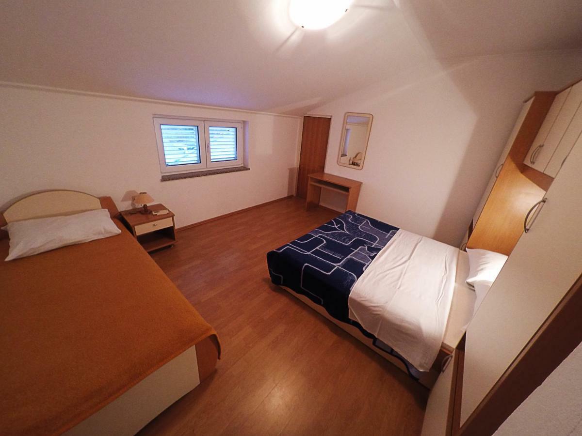 Apartments Piculjan Lopar Eksteriør bilde