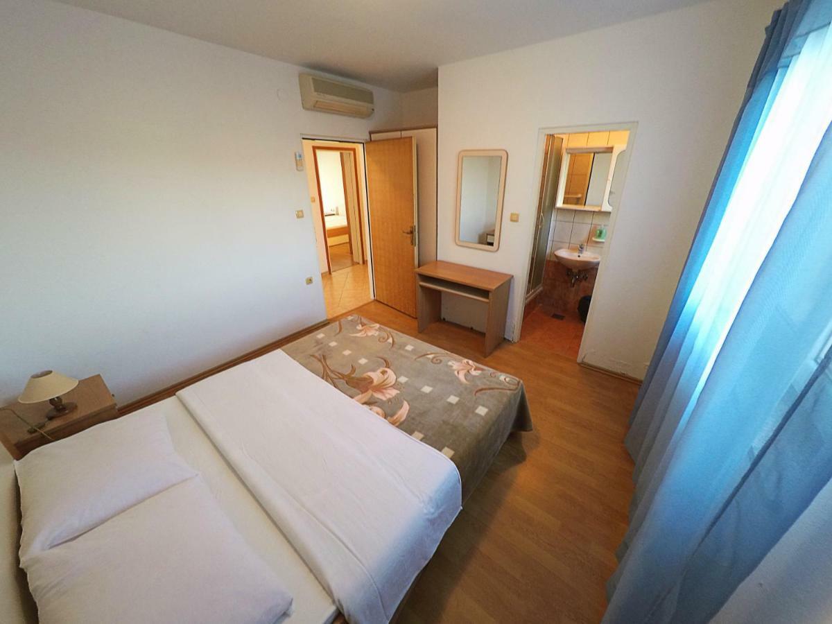 Apartments Piculjan Lopar Eksteriør bilde